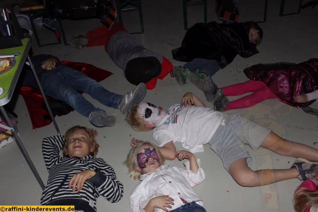 Kinderanimation, Spiele Halloween Kinder