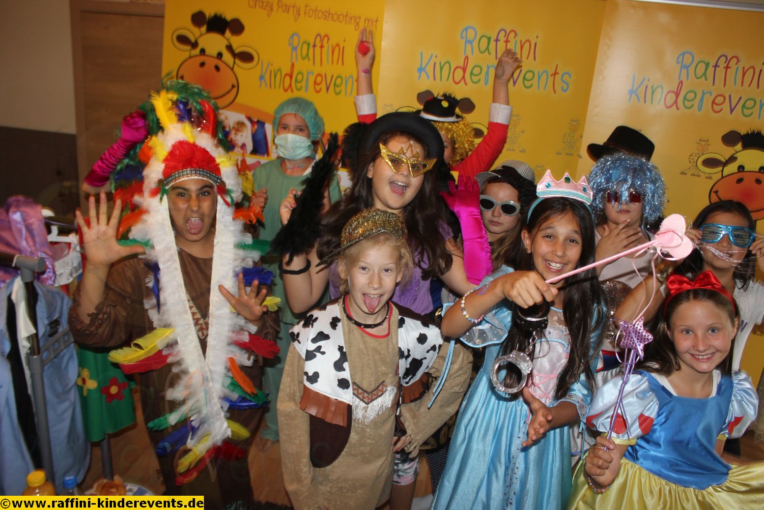 Kinder Karneval Kostuem Verkleidungsparty Neustadt