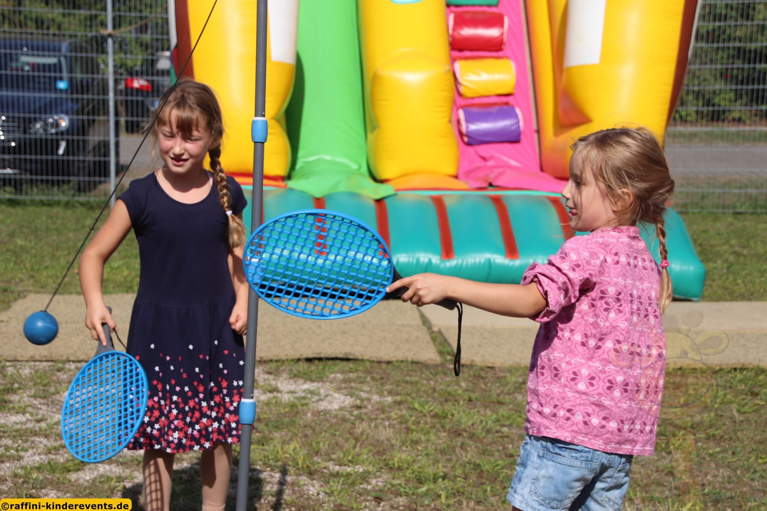 Kinderbeschaeftigung Mitarbeiterfest R-Pfalz